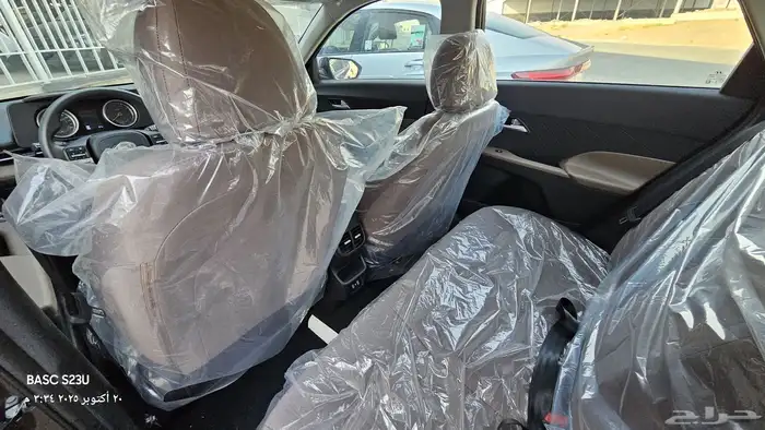 اكسنت فليت 2024 لون فضي ولون رمادي 2