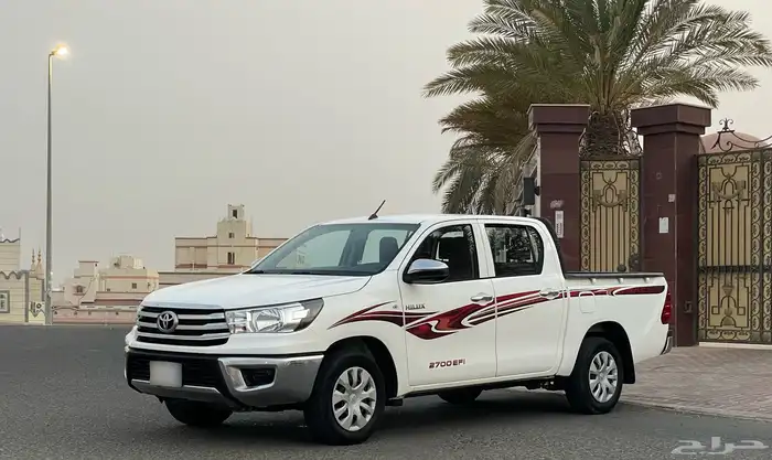 تويوتا - هايلوكس - غمارتين - سعودي - 2016 - مخزن 1