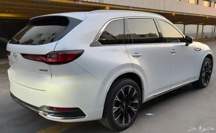 سياره مازدا CX-90 موديل2025 3