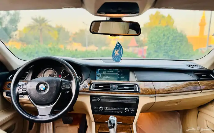 بي ام دبليو ((2010))740فل كامل 12