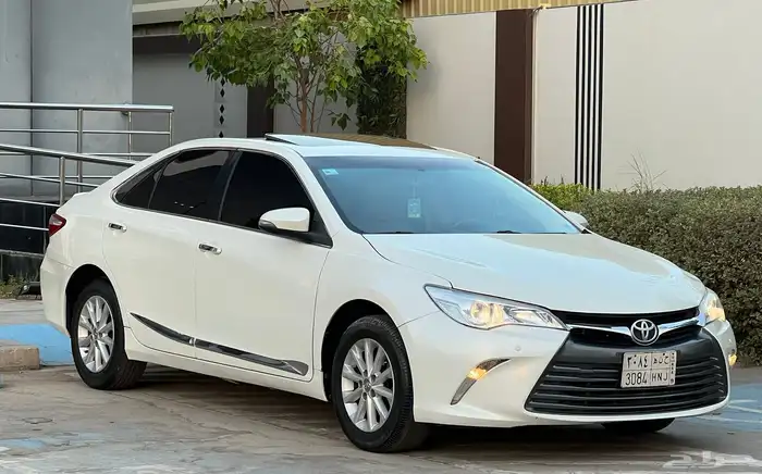 تويوتا كامري 2016 فل كامل (بحالة ممتازة) 3