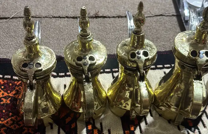 اربع دلال قرشيه ختمين وحزامين مربوبه جاهزه 2