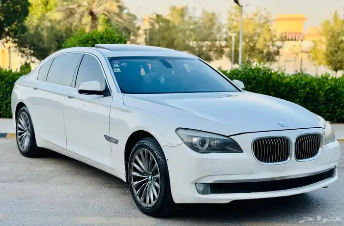 بي ام دبليو ((2010))740فل كامل 1