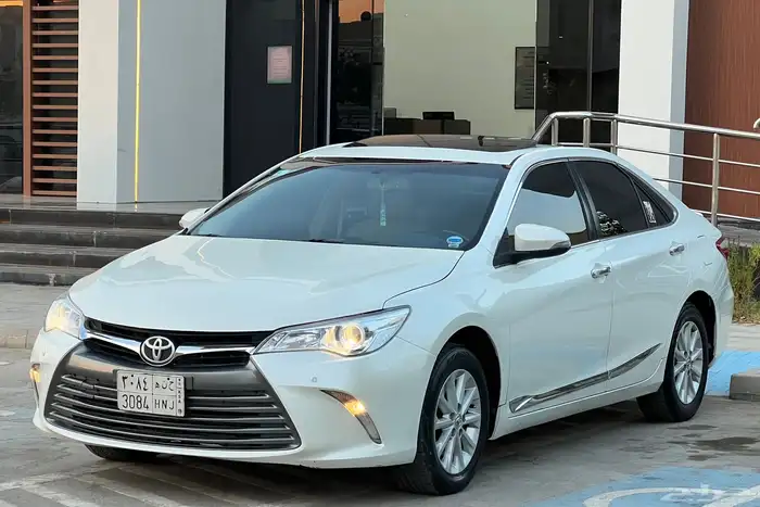 تويوتا كامري 2016 فل كامل (بحالة ممتازة) 1