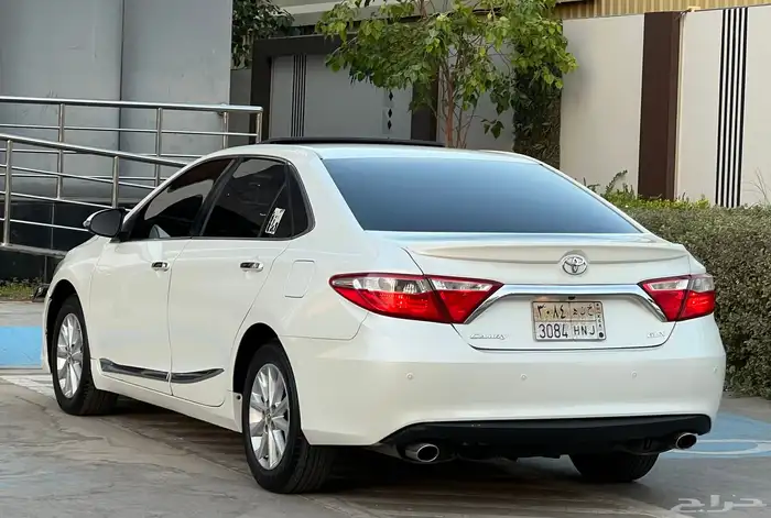 تويوتا كامري 2016 فل كامل (بحالة ممتازة) 7