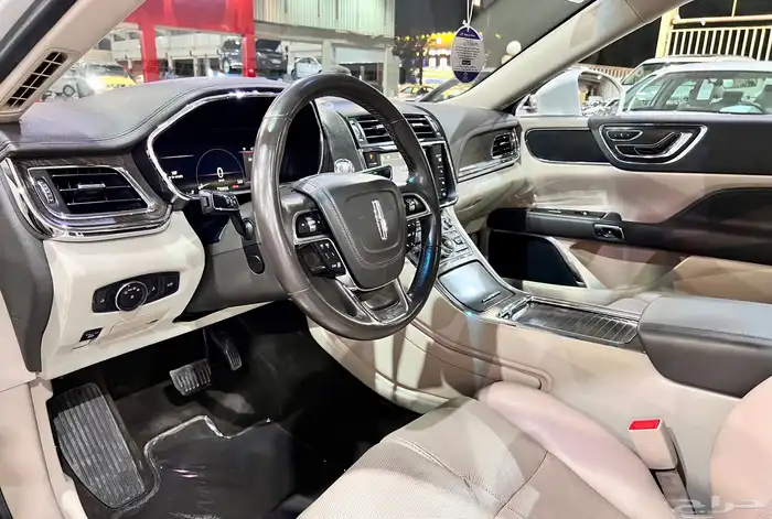 لنكولن كونتيننتال 2019 نصف فل سعودي نظيف جدااا 7