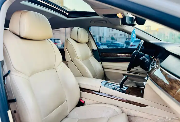 بي ام دبليو ((2010))740فل كامل 10