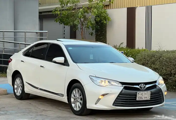 تويوتا كامري 2016 فل كامل (بحالة ممتازة) 4