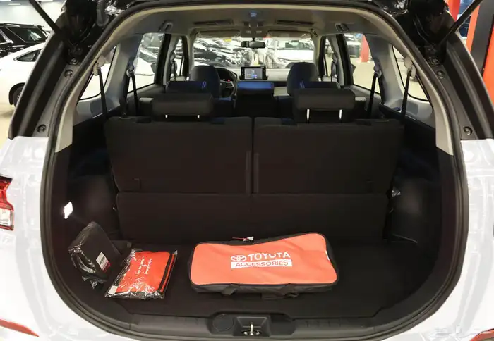 تايوتا فيلوز 2025 مع عازل حراري مجاني وتوصيل لباب البيت 9