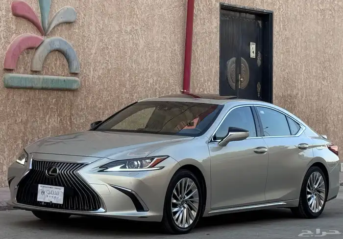 لكزس ES350 CC 2020 بحالة ممتازة 2