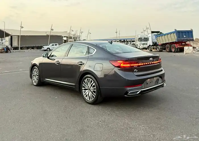 كيا كادينزا 2020 ( بنزين ) شبه جديدة للبيع 5