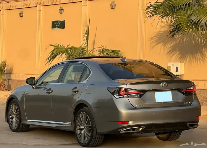 لكزس GS350 فل 2017 سعودي 6
