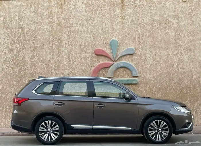 ميتسوبيشي اوتلاندر موديل 2020 7