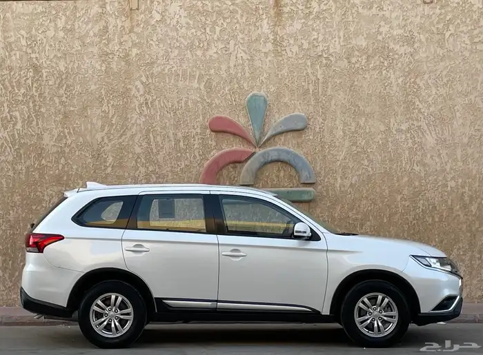 ميتسوبيشي اوتلاندر 2020 7