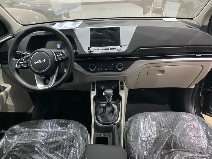 كيا كارينز استندر سعودي 2025 12