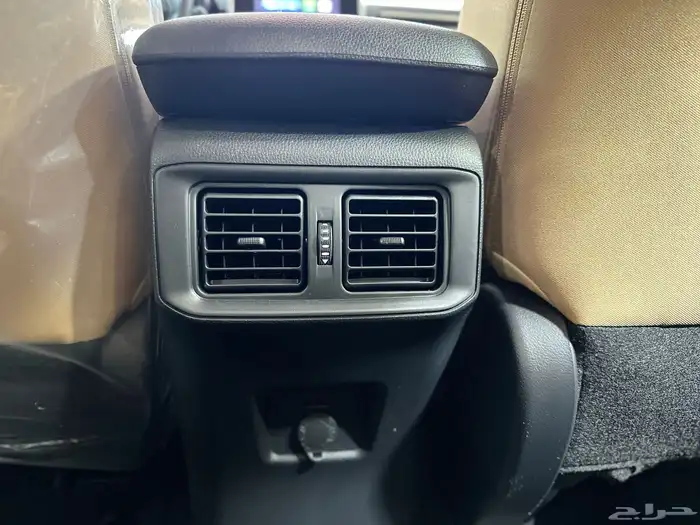 تويوتا راف فور LE استاندر بنزين دبل 2025 10