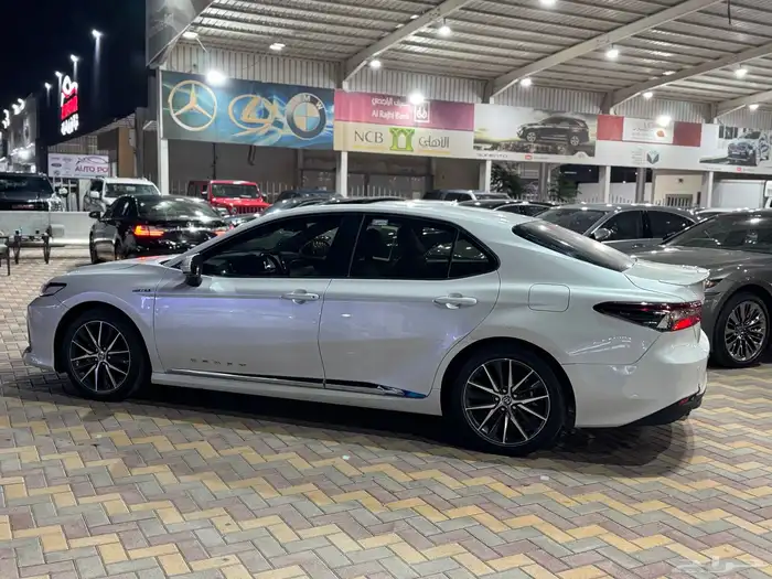 تويوتا كامري هايبرد 2024 3