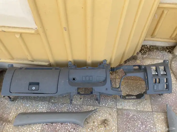 قطع غيار هايلكسس داخليه وخارجيه من 2006 إلا 2015 2