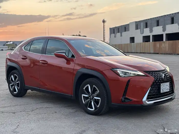 لكزس UX20 2019 مخزن بدي وكاله عداد 25 الف km 8