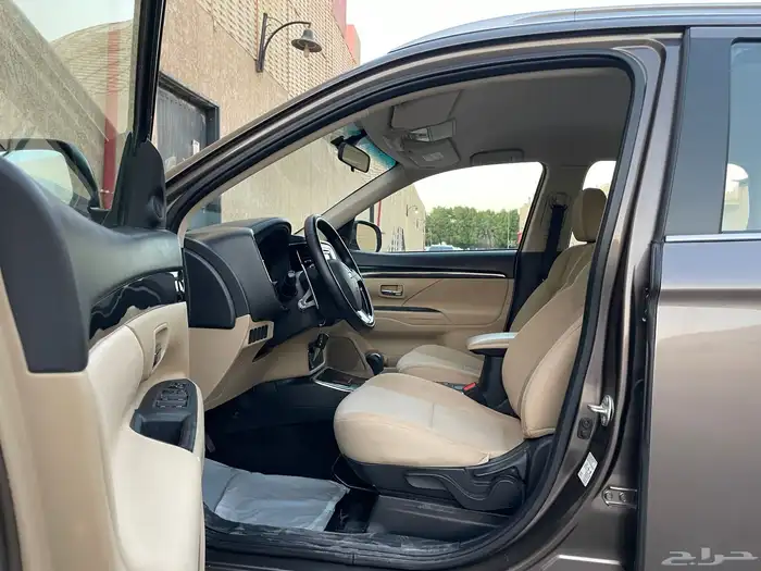 ميتسوبيشي اوتلاندر موديل 2020 19