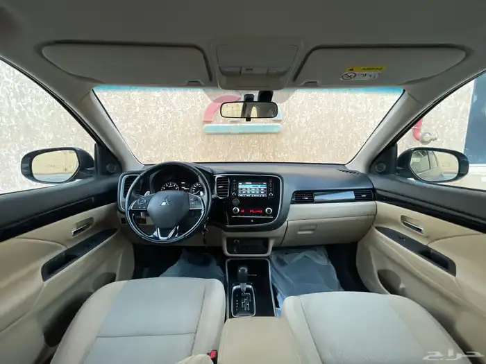 ميتسوبيشي اوتلاندر موديل 2020 34