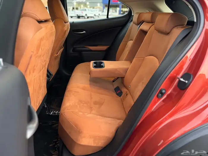 لكزس UX20 2019 مخزن بدي وكاله عداد 25 الف km 24