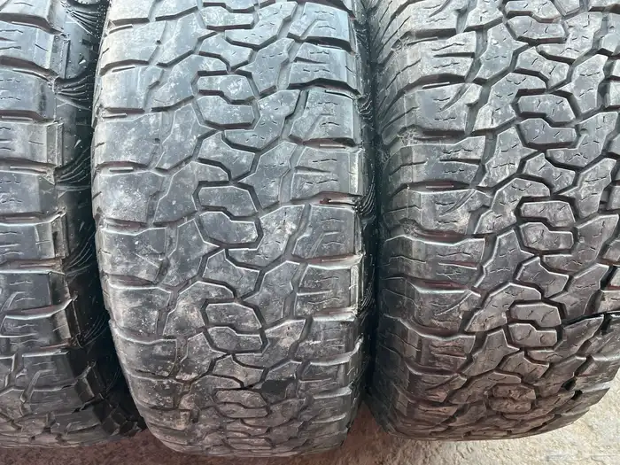 جنوط  كأمسي مع كفرات نص حجري بلاك  بير 285.70.17تاريخ 24 17