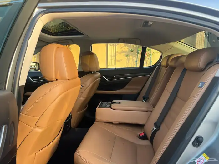 لكزس GS350 فل 2017 سعودي 21