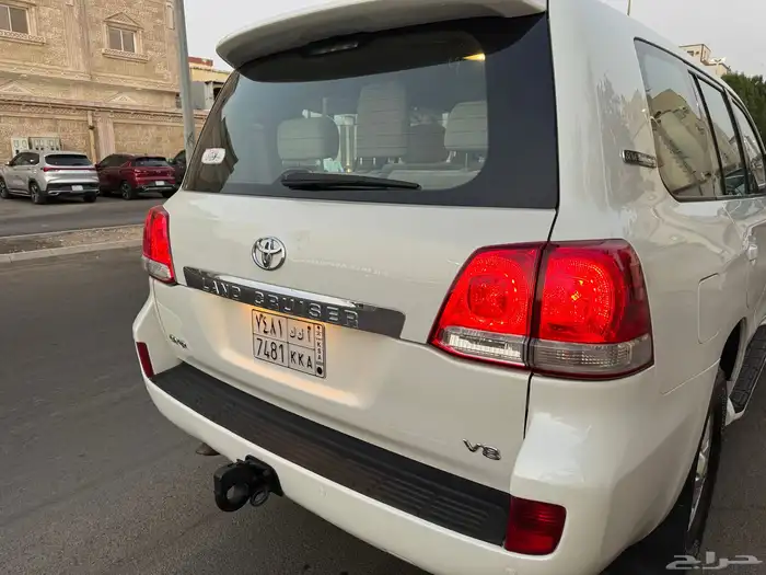 لاندكروزر 2009 فل كامل 8 سلندر 7