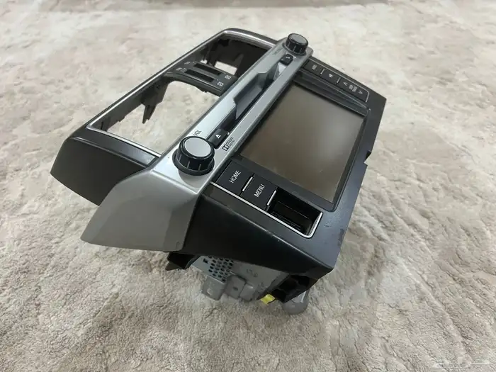 مسجل او شاشة تويوتا برادو 2016 2