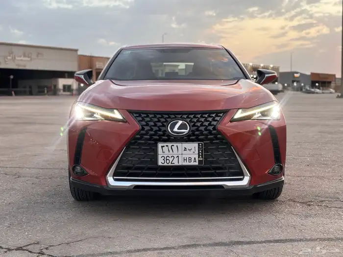 لكزس UX20 2019 مخزن بدي وكاله عداد 25 الف km 43