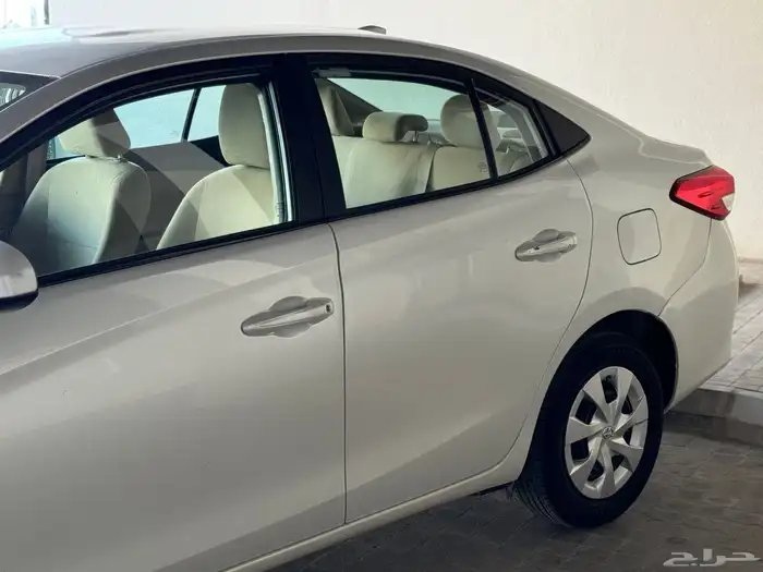 تويوتا يارس موديل 2022 نظيف جدا 3