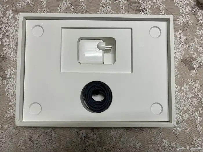 ماك بوك اير 13.3 انش ذاكرة 512 معالج M4 4