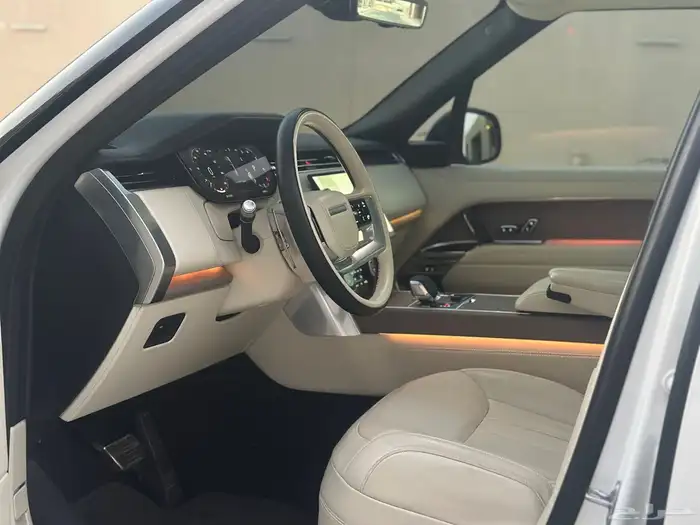 رنج روفر اوتوبوقوافي فيرست اديشن بلاك 8 سلندر جديد 23