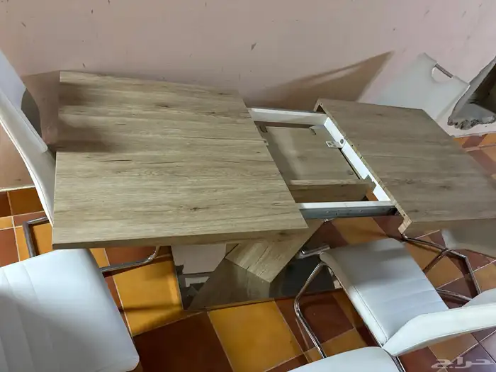 طاولة طعام 1