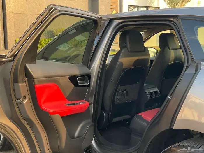 جاكوار - 2018 - F PACE - R SPORTS - سعودي 13