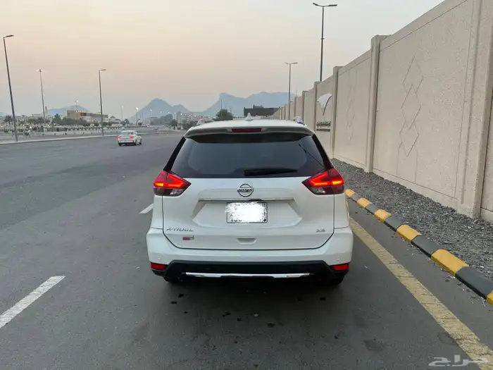 نيسان اكستريل موديل 2019 نظيف جدا 4