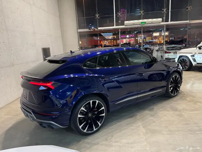 لامبورجيني Urus موديل 2020م (وارد ساماكو) 6