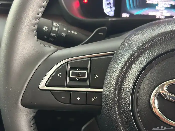 تويوتا اوربان glx-2026 9