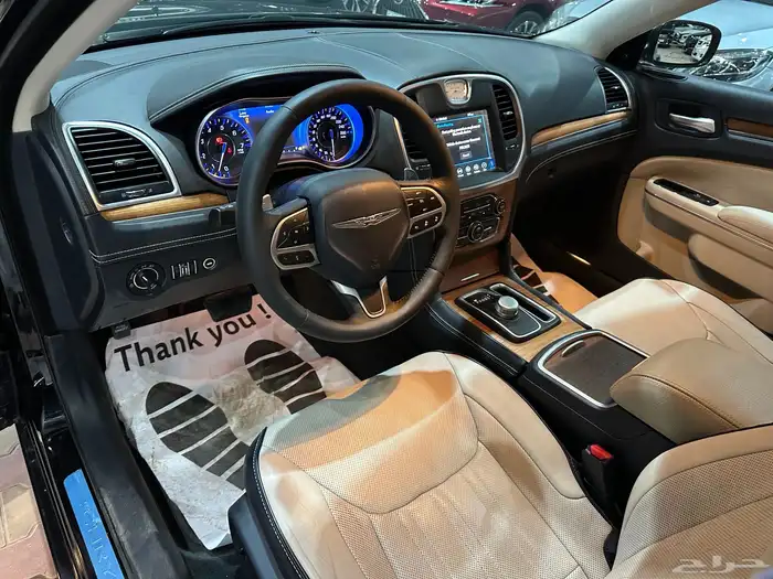 كرايزلر C300 موديل 2018 فل كامل 6 سلندر 11