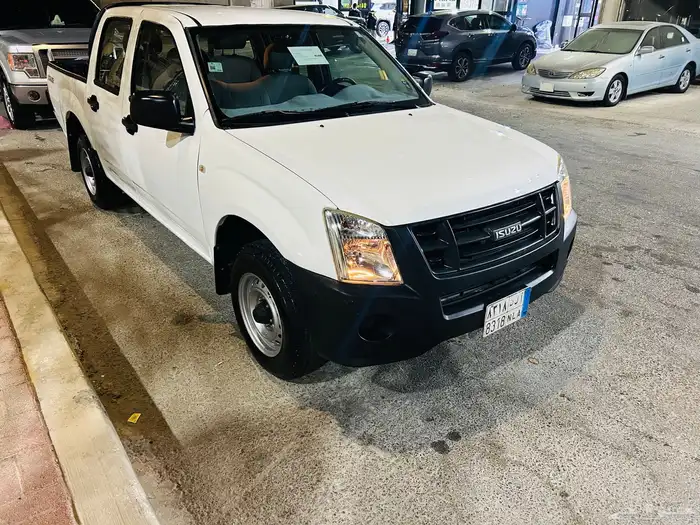 ايسوزو ديماكس  موديل 2012 5