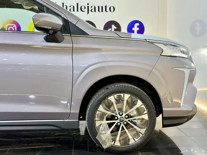 تويوتا فيلوز GLX م 2025 4