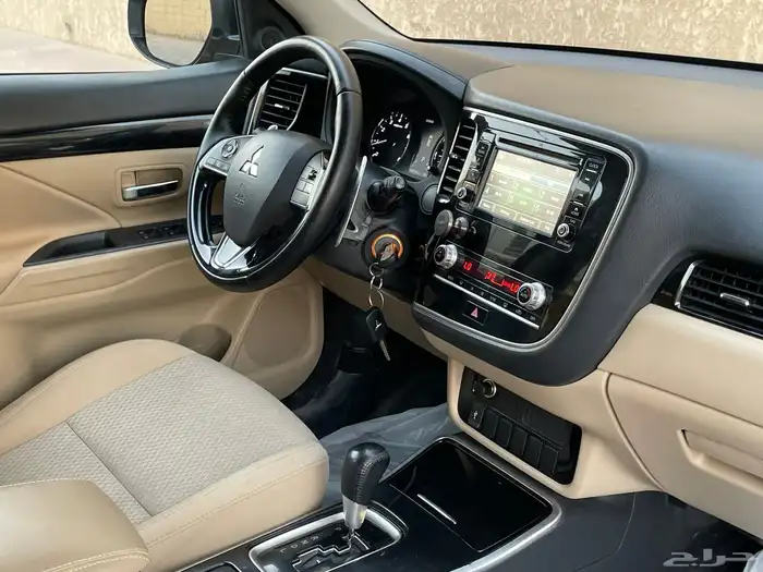 ميتسوبيشي اوتلاندر موديل 2020 43