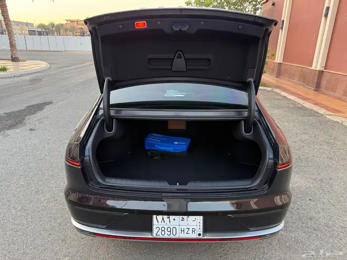 هونداي ازيرا كلاسيك 2025 سعودي شبه جديد 34