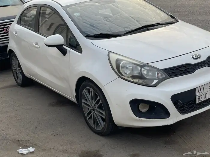 كيا ريو هاتشباك 8