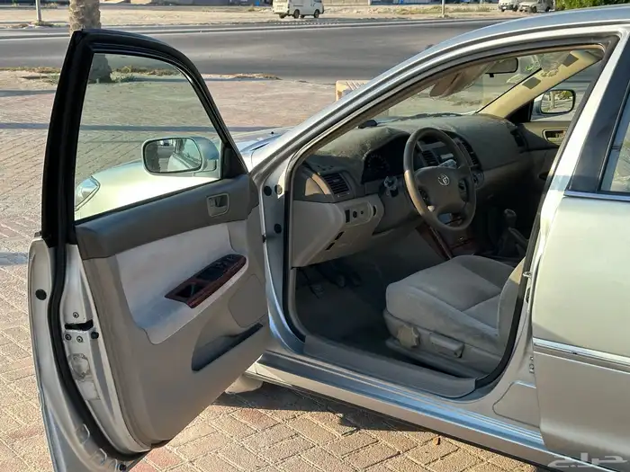 للبيع كامري موديل 2006 خليجي 13