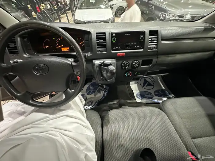 تويوتا باص هايس موديل 2016 ممشى قليل ركاب نظيف 9