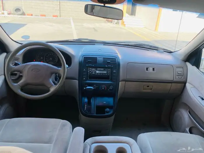 كيا كارنفال 2005 10