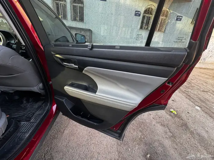 تيوتا هيلاندر نص فل 8