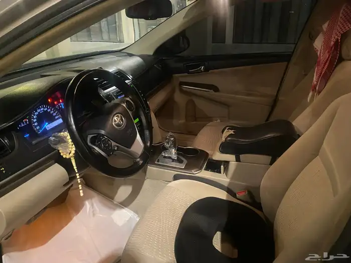 للبيع كامري 2013 فل كامل GLX 6